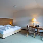 Rhoen Otel Dipperz