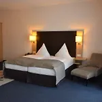 Rhoen Otel 3*