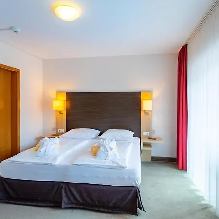 Hotel Rhoen 3*