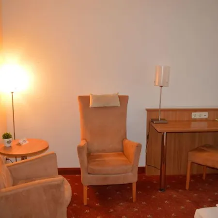 Rhoen מלון Dipperz