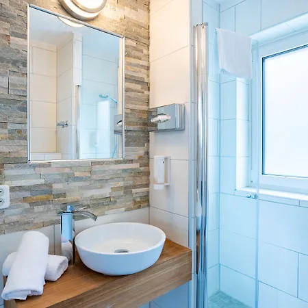 Rhoen מלון Dipperz